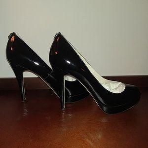 Michael Kors York Platform in Black Patent Sz7.5